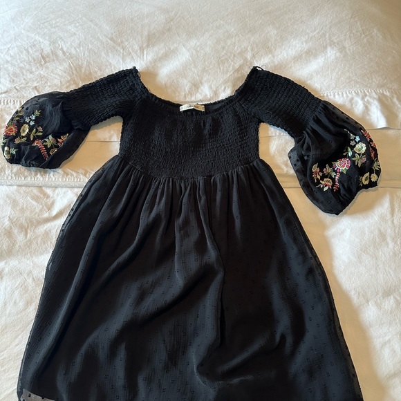 Zara like new dress - Picture 3 of 3